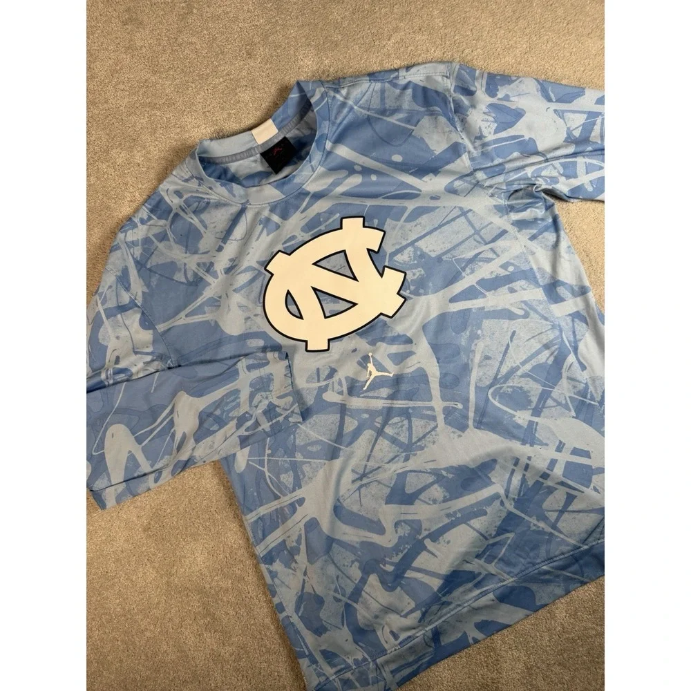 Nike Air Jordan UNC North Carolina Tar Heels Blue L/S Abstract Shirt Mens Medium